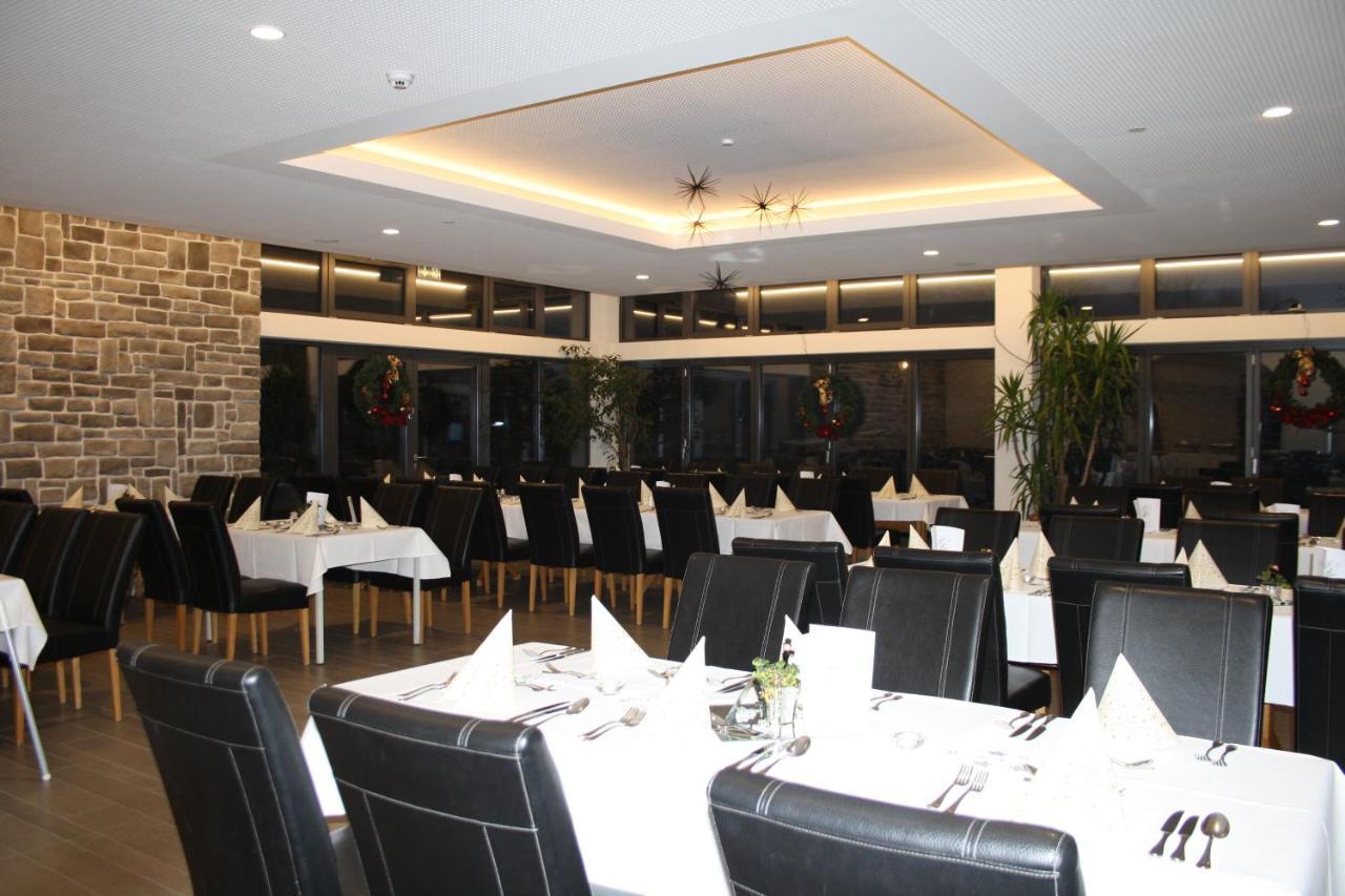 Landhotel Geiselwind Exterior photo